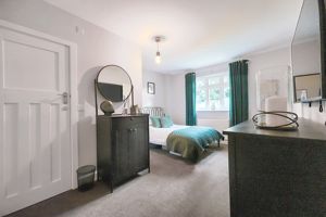 Bedroom- click for photo gallery